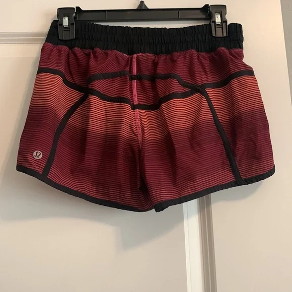Lululemon tracker short - Picture 2 of 4